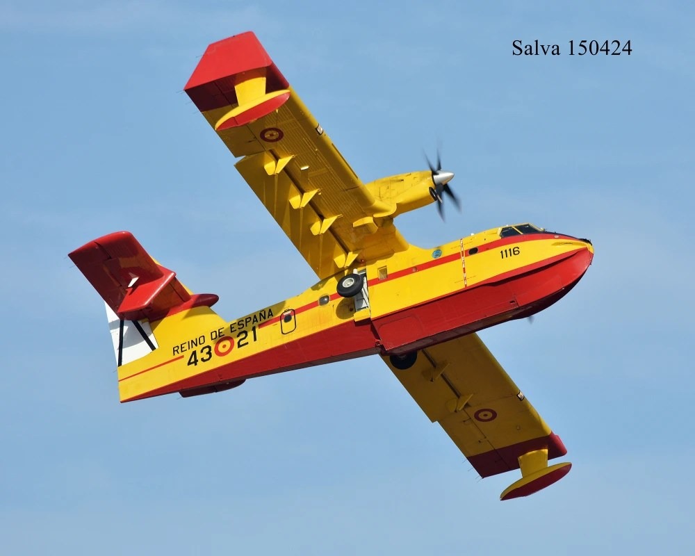 Canadair CL-415 1